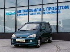 Daihatsu YRV