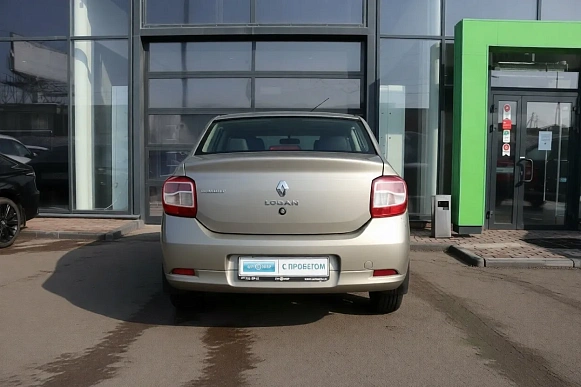 Купить Рено Логан 2015г.