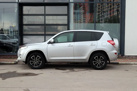 Купить Тойота Новый RAV4 2011г.