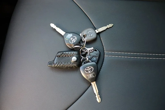 Купить Тойота Новый RAV4 2012г.